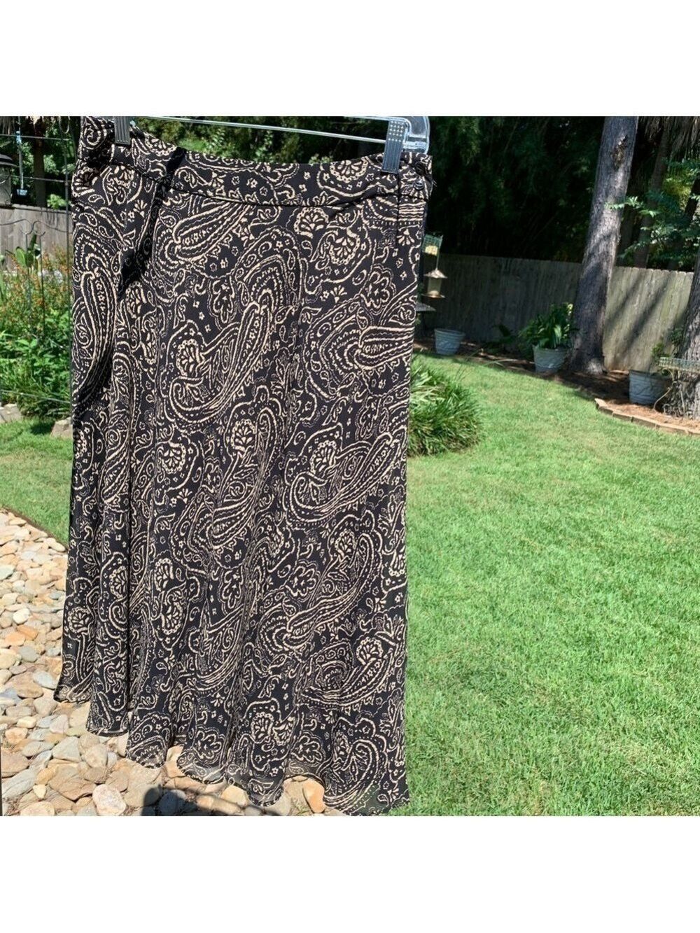 JONES NEW YORK Collection paisley print column midi skirt neutral minimalist